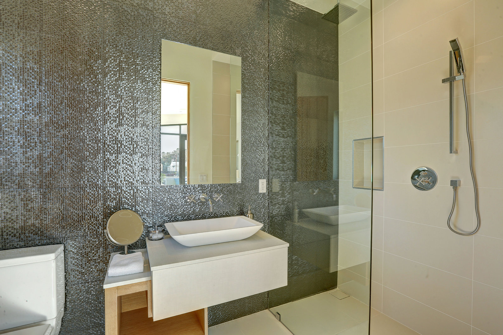 Maison De La Joie — Bathroom and glass shower