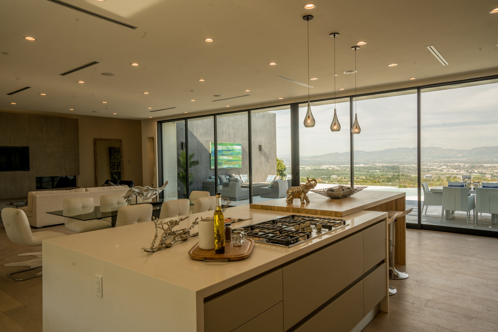 Villa Escondite — Kitchen and open living space